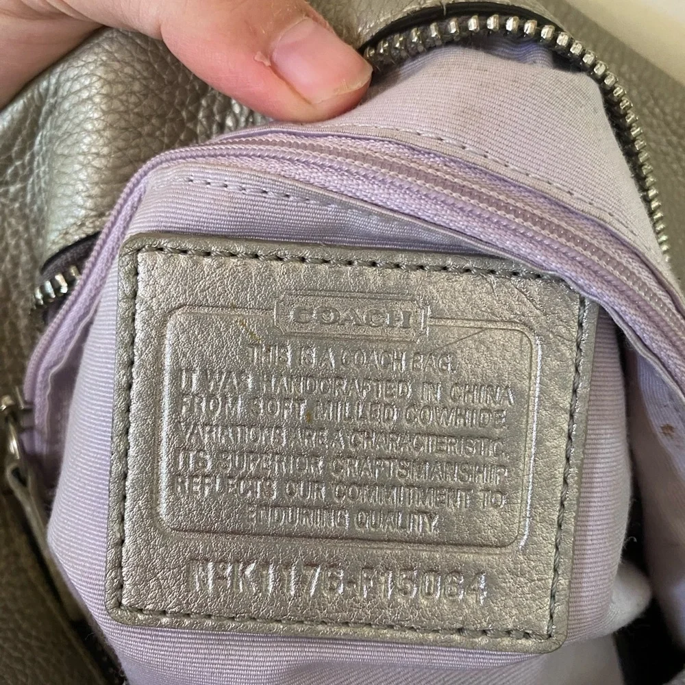 COACH HOBO METALLIC SILVER PEBBLED LEATHER SHOULDER BAG